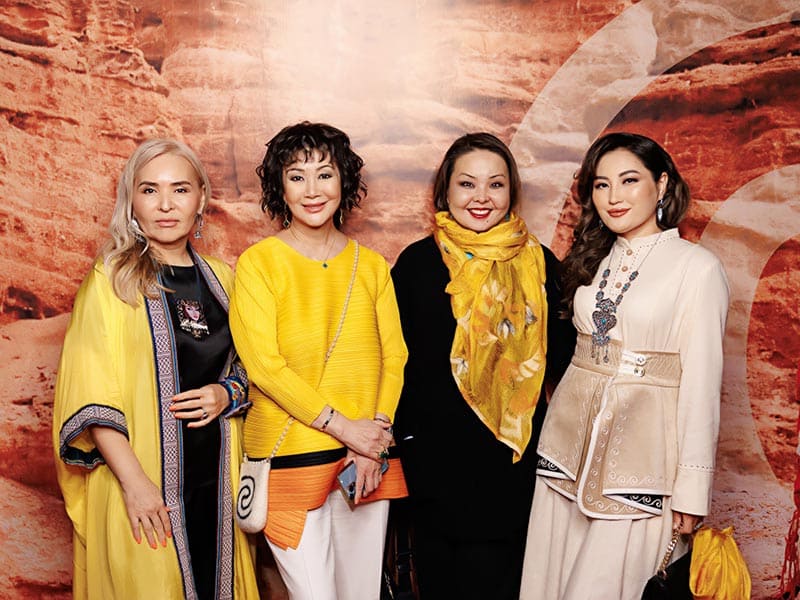 YELLOW ETHNIC PARTY 2024